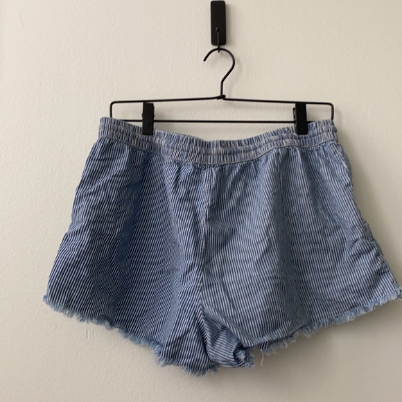 Aerie elastic band shorts - Picture 2 of 3